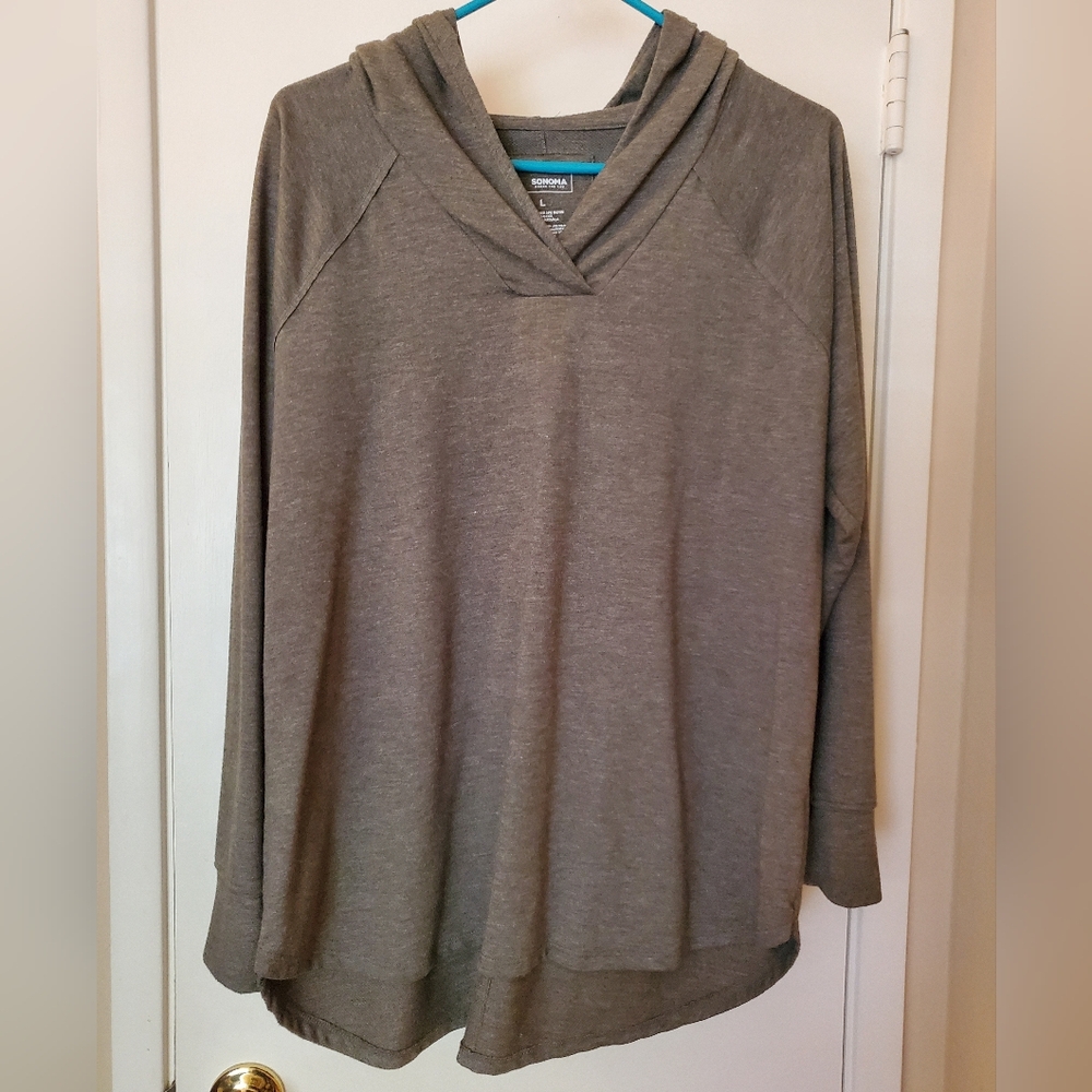 Women's hooded sweatshirt